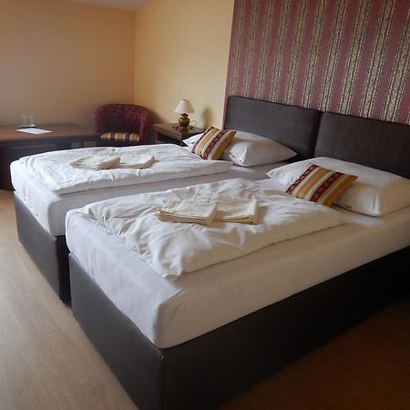 Hotel Konsky Dvor Brzotín Pokój zdjęcie